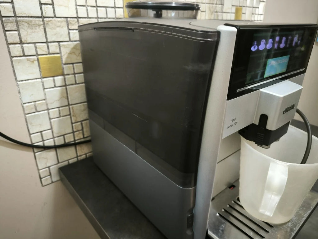 Ekspres Siemens EQ6 s300