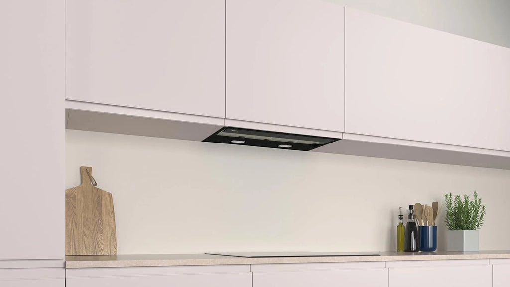 Balay – Campana Extractora Decorativa Integrable, 60 cm de ancho, 4 potencias de extracción, Instalación en Salida de Humos o Recirculación, Negro, 3BD967GN