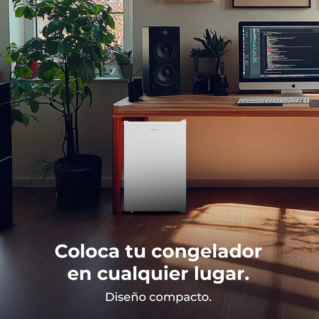 Cecotec Congelador Vertical Sobremesa 97 L Bolero CoolMarket TF 97 White, Clase Energética E, Diseño compacto, Puerta reversible, 3 Cajones, Medidas 55,1 x 57,5 x 83,5 cm, Color Blanco