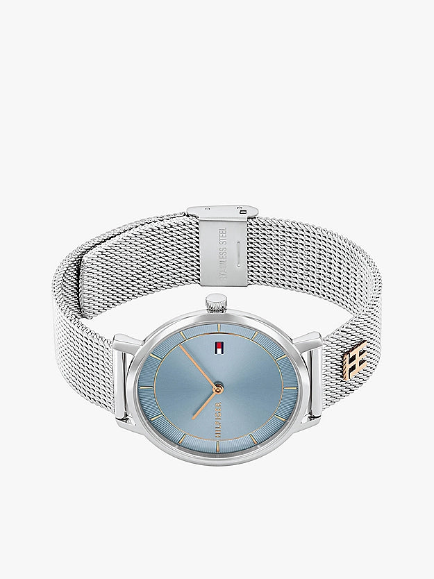 Reloj con detalles en tono oro rosa y malla